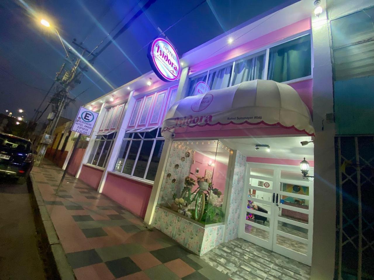 Hotel Y Restaurant Isidora Arica Esterno foto
